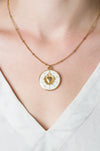 Collier Sacré-Cœur porté